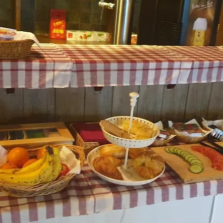 Hotel Gaya 2*